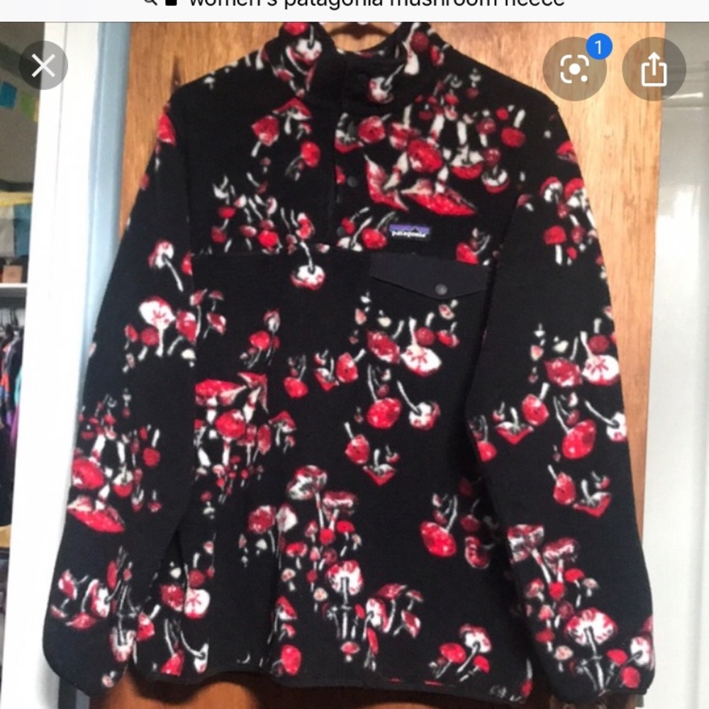 Womens Patagonia mushroom synchilla snap T fleece